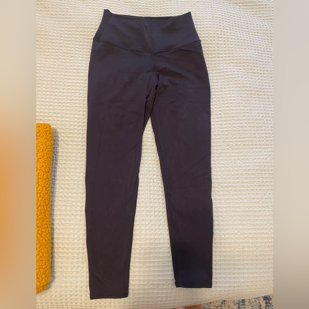 Alo Airbrush 7/8 Leggings, size Medium, black